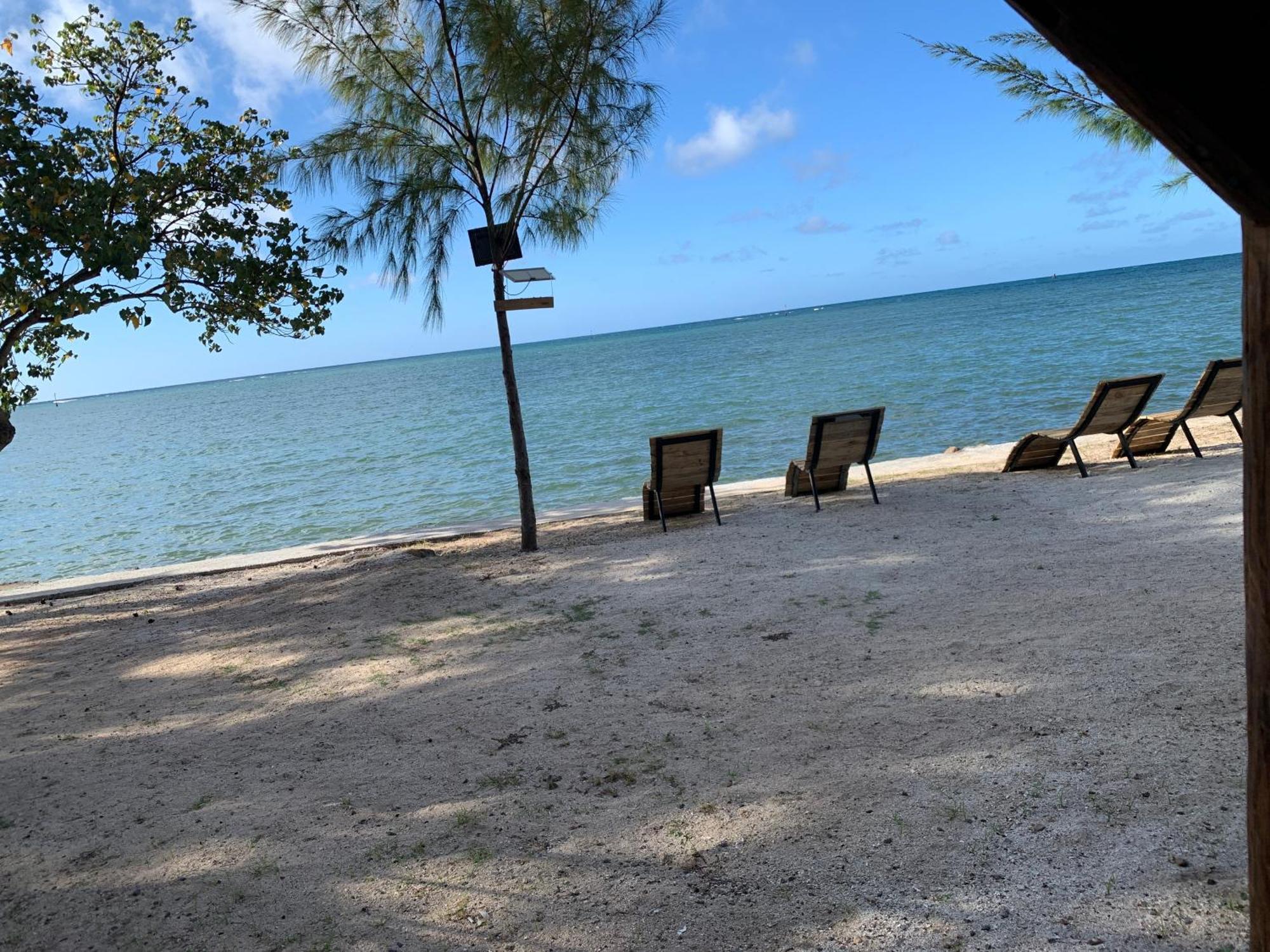 Bon Vivant Front De Mer - Ile Rodrigues Port Mathurin Exterior photo