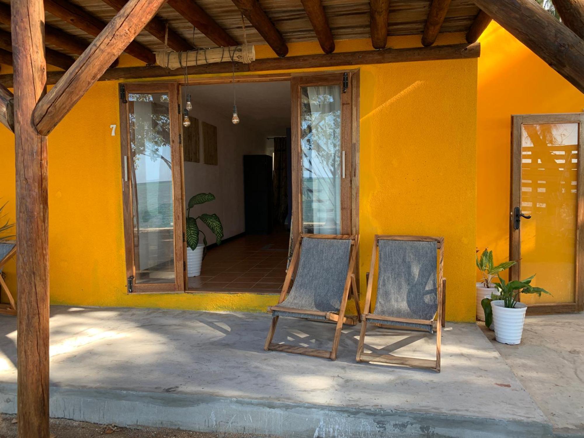 Bon Vivant Front De Mer - Ile Rodrigues Port Mathurin Exterior photo