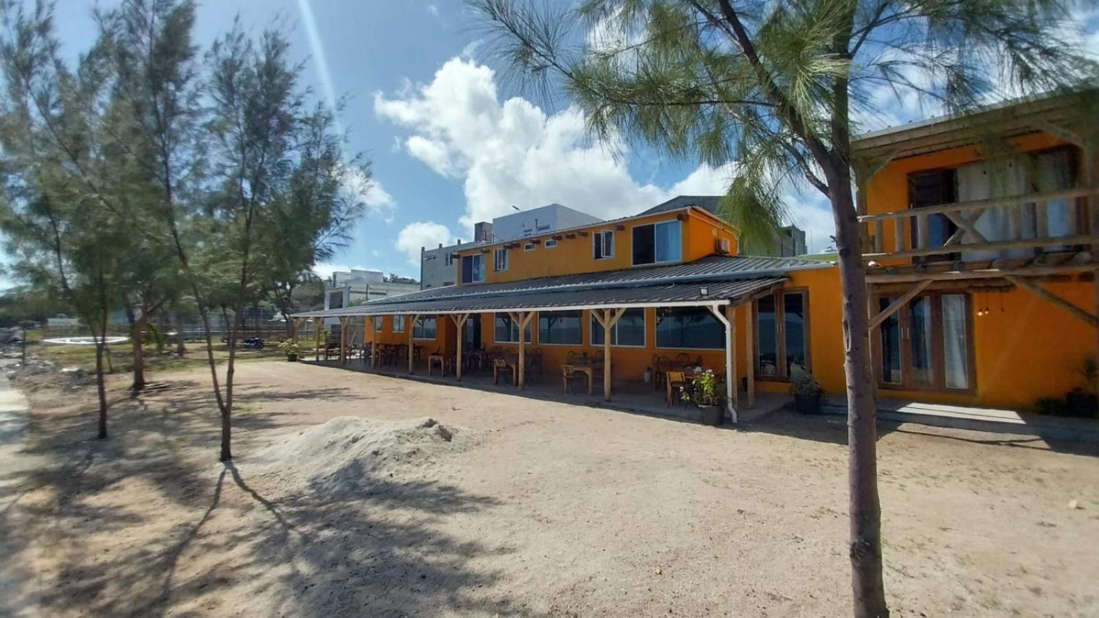 Bon Vivant Front De Mer - Ile Rodrigues Port Mathurin Exterior photo